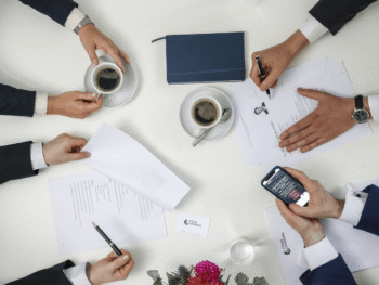 Counsel/Sal. Partner / Transaktions- und Strukturierungsberatung / Real Estate 3